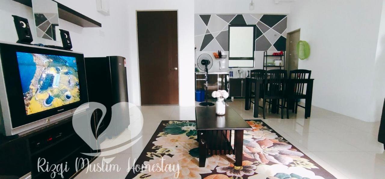 איפוה Rizqi Muslim Homestay Meru Casa Kayangan מראה חיצוני תמונה