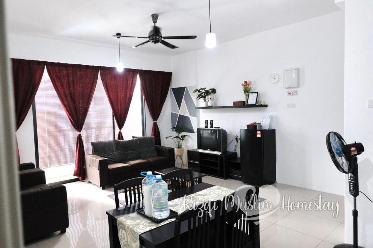 איפוה Rizqi Muslim Homestay Meru Casa Kayangan מראה חיצוני תמונה